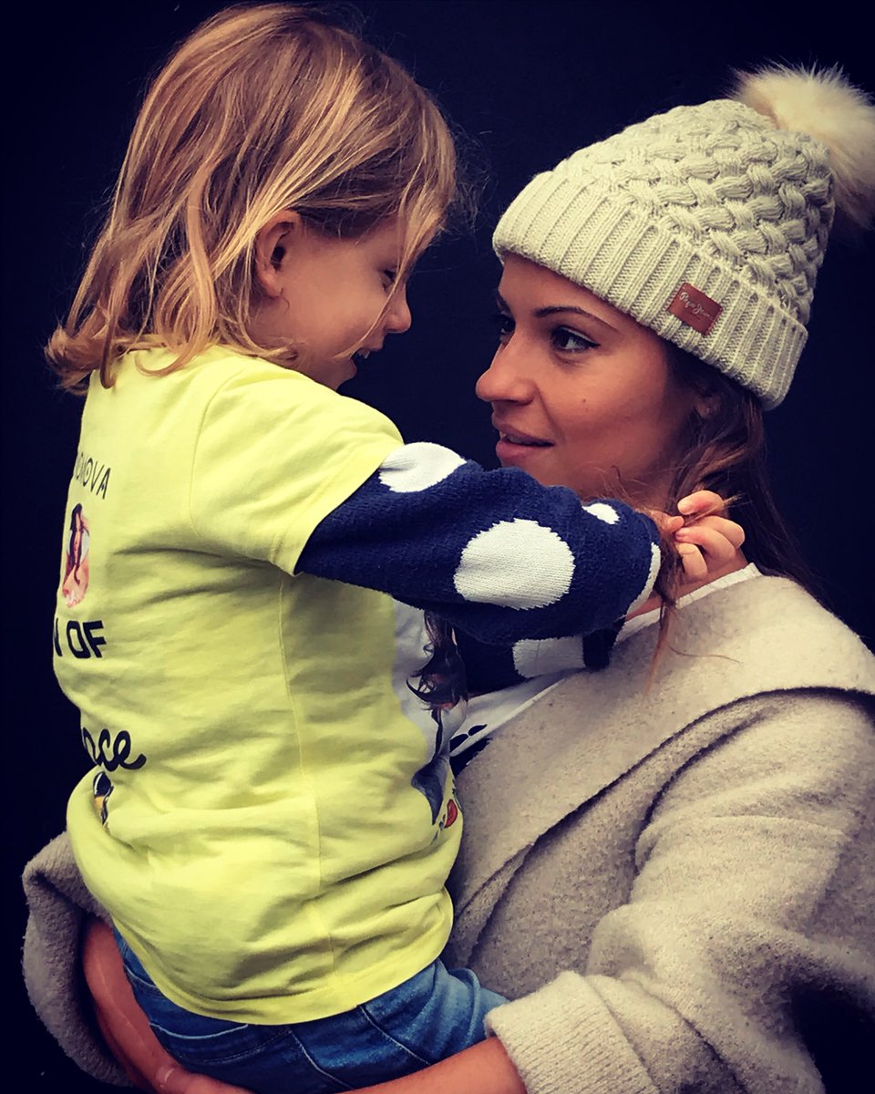 Sabrina  & Mahee 😻 tweet media