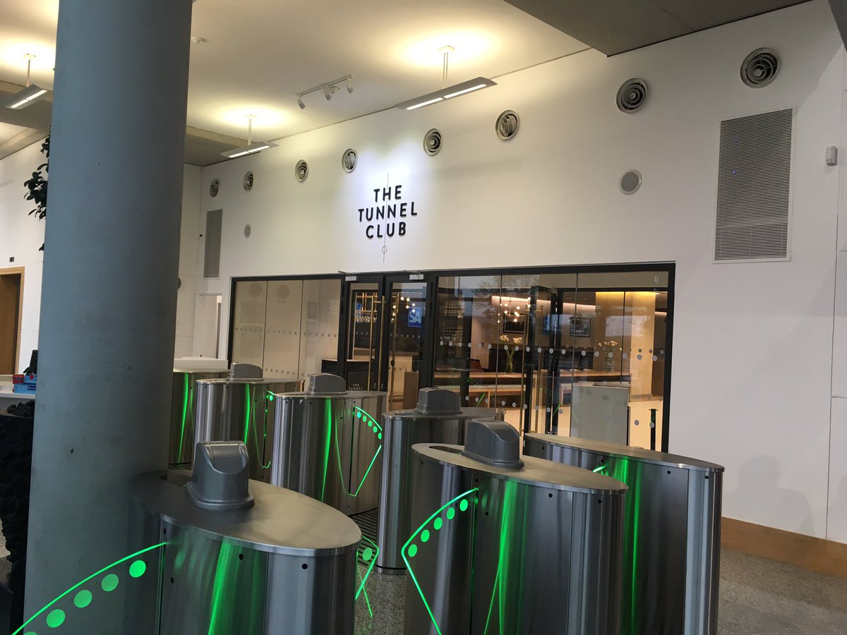 Moja_Sophie's tweet image. Arrived @Etihad_Stadium with all the materials for Monday's #Synergy17