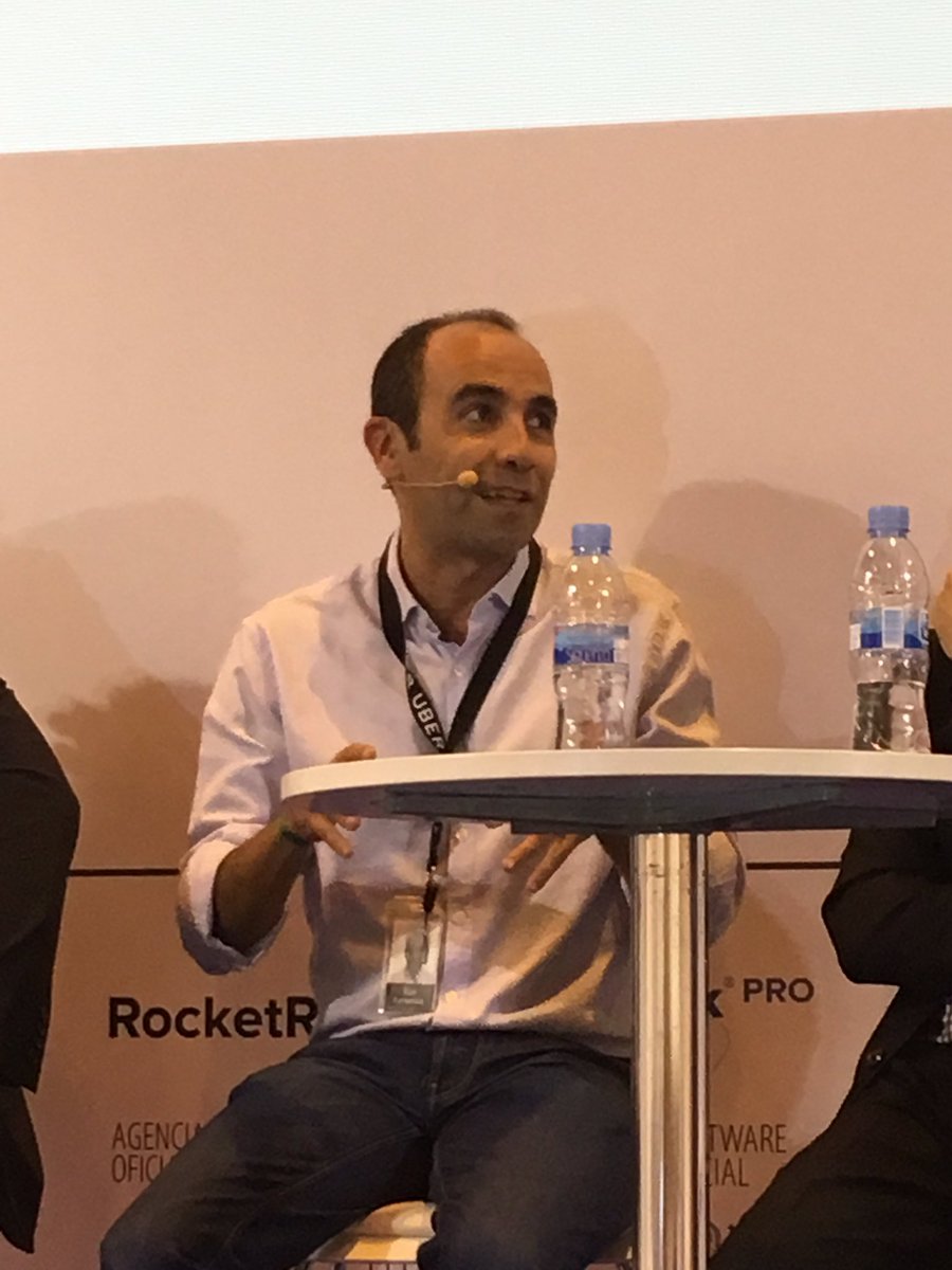 BeMateCom's tweet photo. El coche autónoma es el paradigma del internet de las cosas Yuri de @Uber_ES en #DTS17 @bematecom @eshowesp https://t.co/zGaizo2NJI