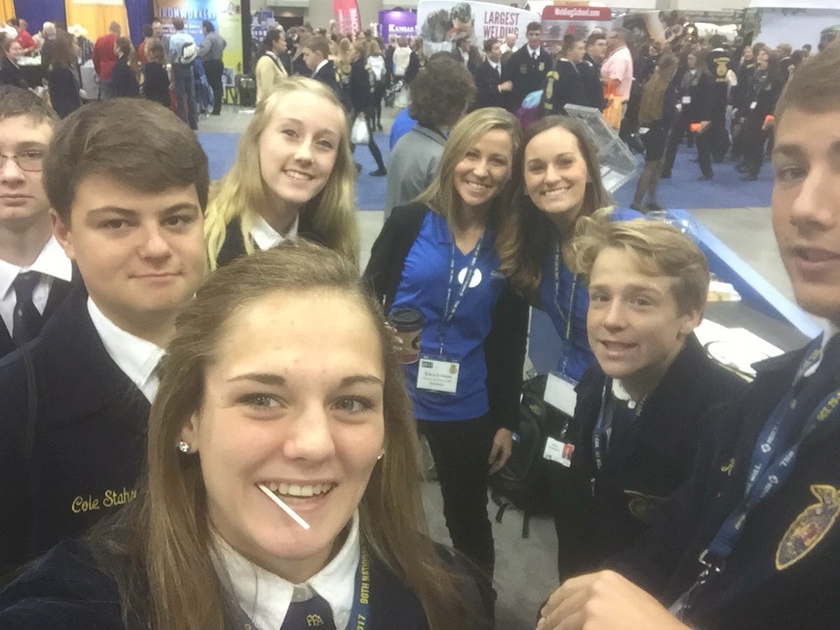 jagemertz's tweet photo. Finding my future in Agriculture #ICanWeWillFFA #AgExplorer @Elanco https://t.co/PXAclUNGLL