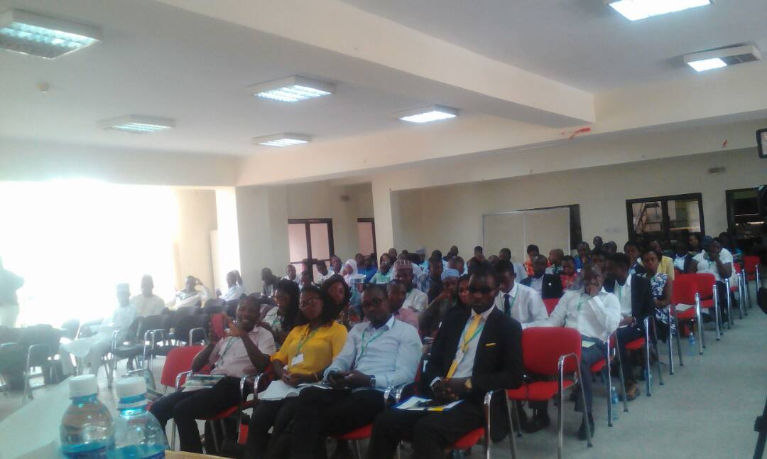 JVE_Int's tweet photo. 25 au 27 Octobre, +de 100 jeunes se réunissent à Abuja  pour la Conférence des Jeunes Africains sur les #CC. Contribution des jeunes #CPDN https://t.co/5A2qP6v5v6