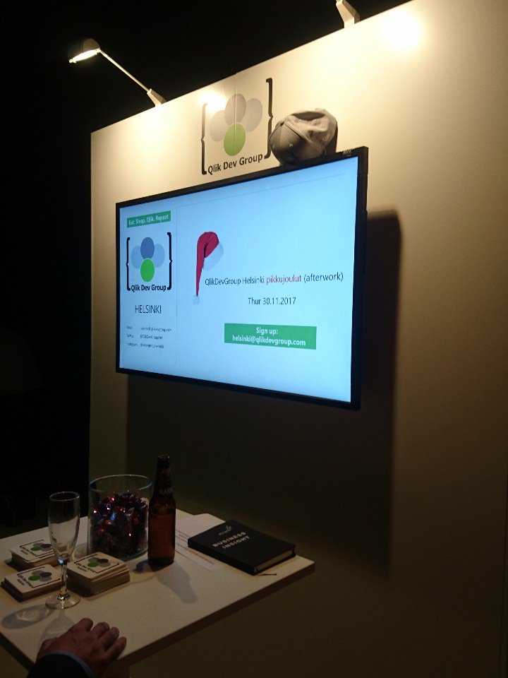 qlikdevgrouphel's tweet image. QlikDevGroup ständi on auki. Poikkea #vizyourworld