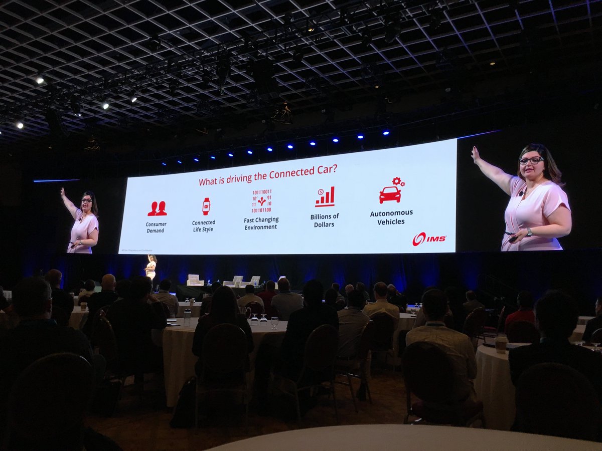 PentahoUX's tweet photo. Dr. Allaa Hilal of @intellmec “Think of driving as a utility.” #PWorld17 https://t.co/ziMvF3sTPM