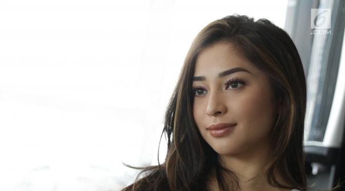 liputan6dotcom's tweet photo. Cerita Nikita Willy soal Melati Misterius di Gasing Tengkorak https://t.co/sOaCSktQYq https://t.co/mAgsBJj1BI