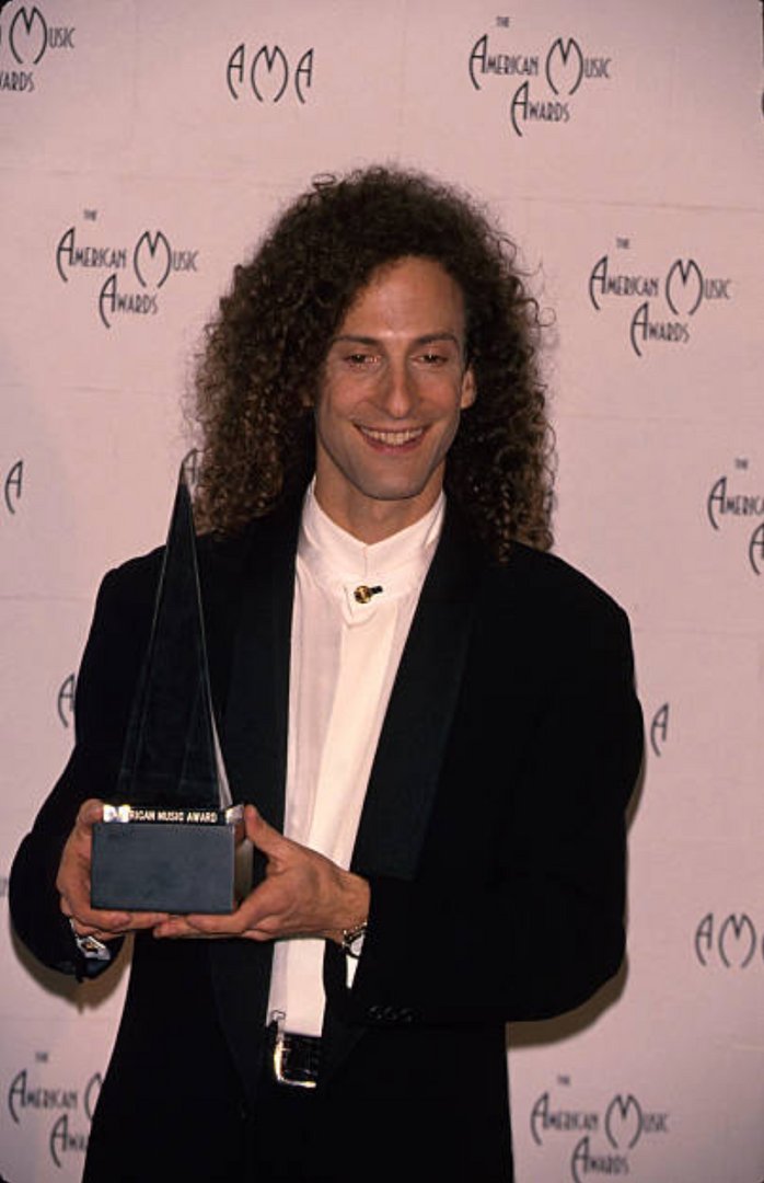 kennyg's tweet photo. #TBT to the @AMAs in 1994! https://t.co/qHQQhgYsIz