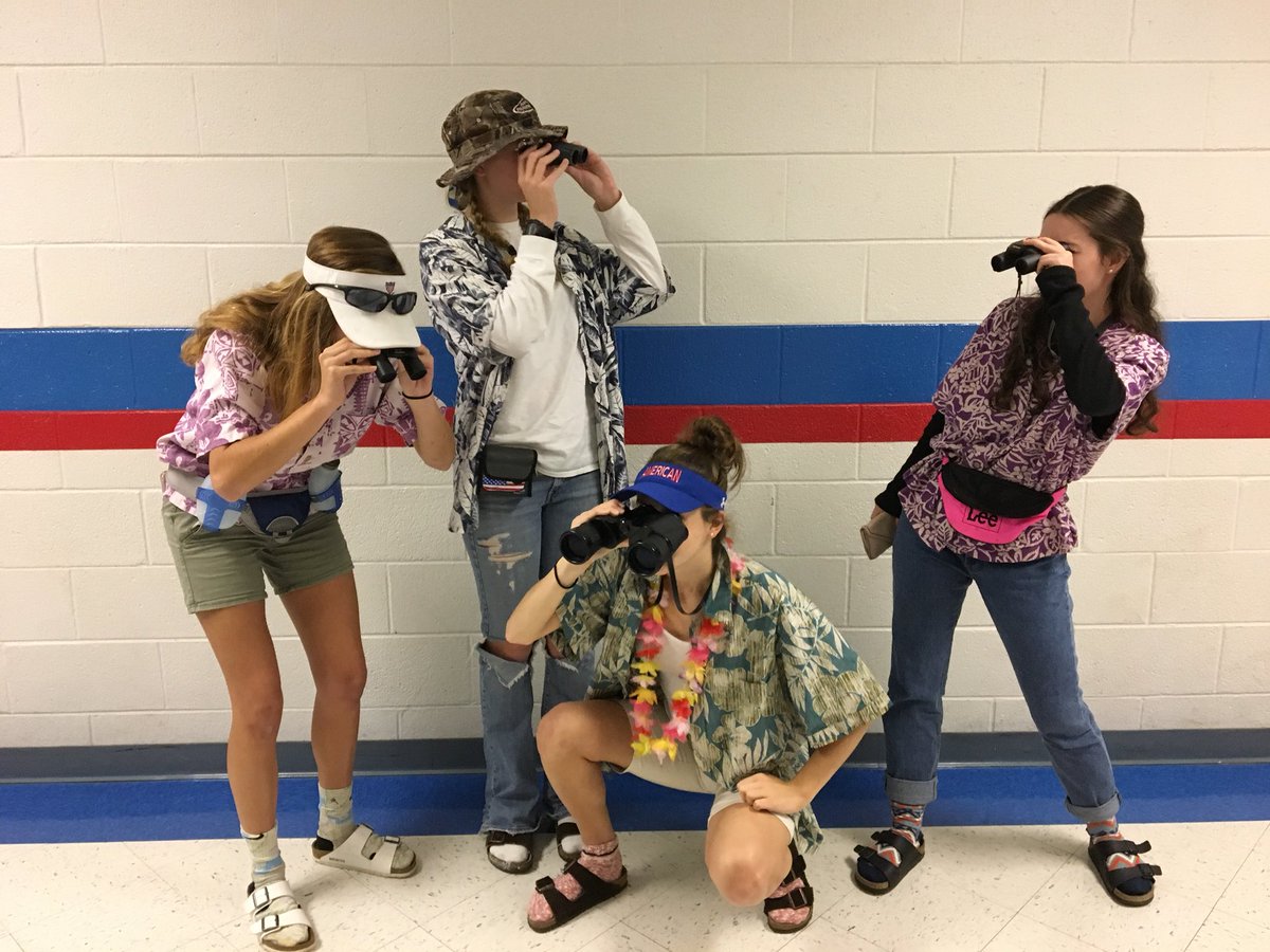 McLeanHoco2017's tweet photo. tacky tourists spotted #spiritday3 https://t.co/wzttYjr3Rl