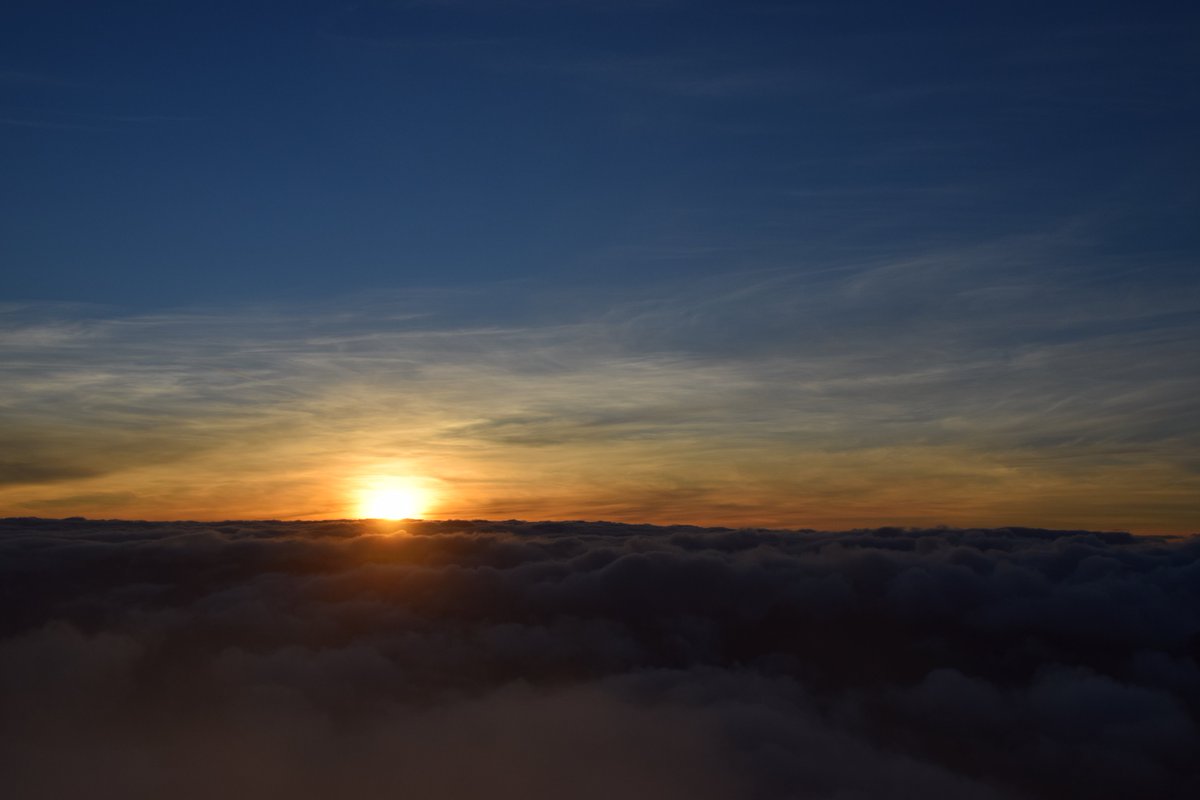Erik vertelt in zijn #blog vertelt hij over het beklimmen van 5500 treden naar Adam's Peak in #SriLanka. Lees mee! vnc.nl/blog/view/sri-…