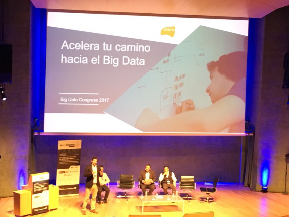 ebiosca's tweet photo. Contents d'haver participat en el tercer #CoEBigData17 presentant el nostre actiu eagle! @everisDatanalyt @CoEBigData https://t.co/kNwzFbpOIV