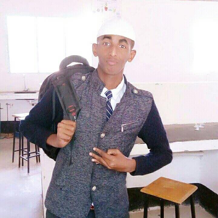 binuyamim's tweet photo. #NewProfilePic https://t.co/0o1lp3AQ10