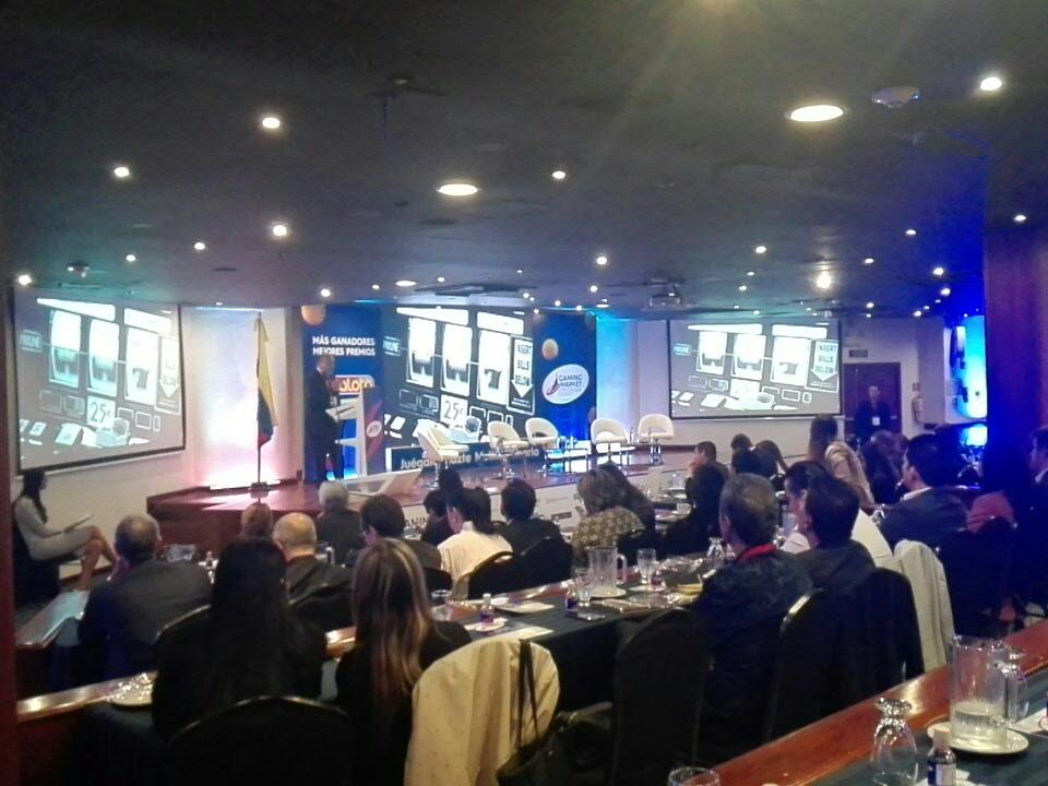 Fecoljuegos's tweet photo. @EvertMontero hace un recorrido por la historia de los juegos de suerte y azar en #GMC2017 https://t.co/XGXt4U8d7q