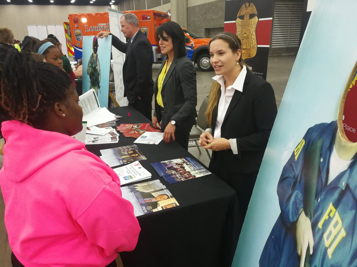 OlmstedSouth's tweet photo. #juniorachievement was an amazing trip. Students participated in careers and talked to industry professionals. #JCPSdeeperlearning https://t.co/AP1MeD4wPg
