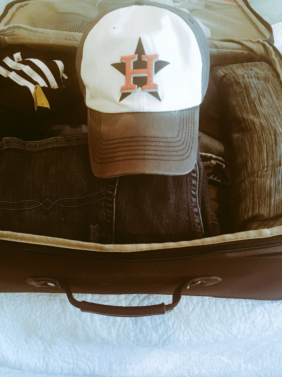 swells74's tweet photo. Long time comin. Going back to Houston. #EarnedHistory #GoStros #ElectricWeekend https://t.co/D4wDhjnhqN