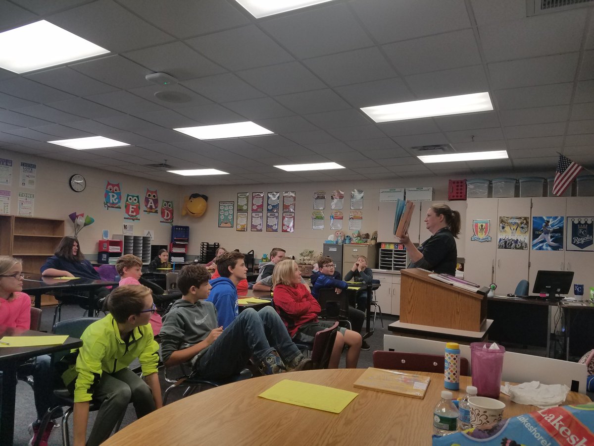 Mrs_Sheahan_'s tweet photo. Story time with mid continent #essdbestyearever https://t.co/0aJMr1ouHj