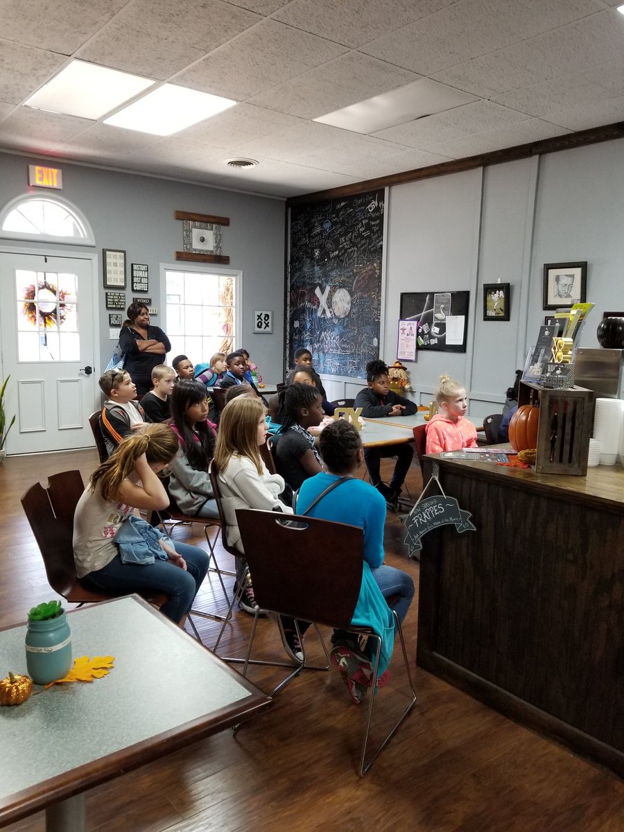 HarshKaren's tweet photo. Walking field trip. #xobeaneryandbites https://t.co/5OiafVF0iE