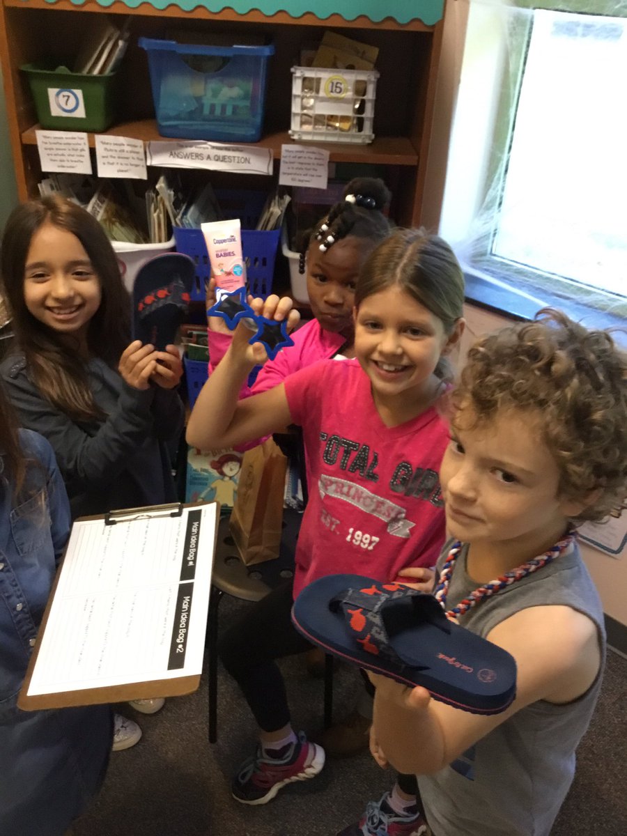 mrs_thaler's tweet photo. What's the main idea? #sillyinsecond #isthataDIAPER Thanks for the idea @mrslockwitz #besttrackpartner 😍 https://t.co/L48EMQ7njO