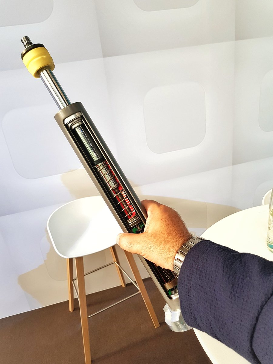 FrontSeatPhil's tweet image. This is what creates the so-called 'magic carpet' ride in the new Citroen C4 Cactus.
Now finding or how the heck it works.