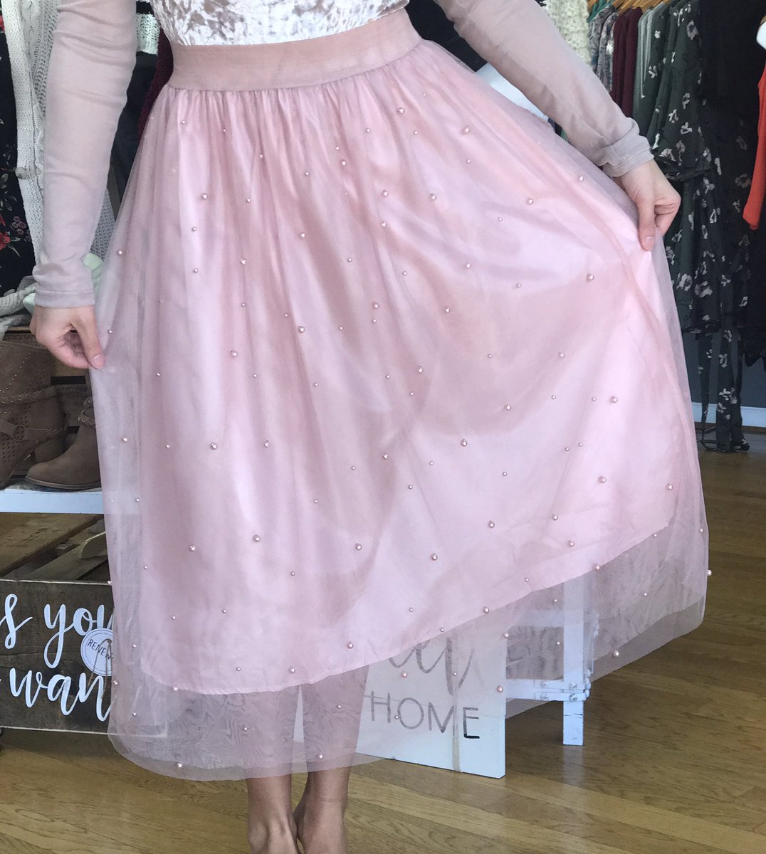 Luxe_Chatt's tweet photo. Anyone needing a last minute costume for Halloween?This ballerina outfit is so cute! This pearl, tulle skirt is perfect! #shopluxe 🎀💕✨ https://t.co/TXgK5RkqUC