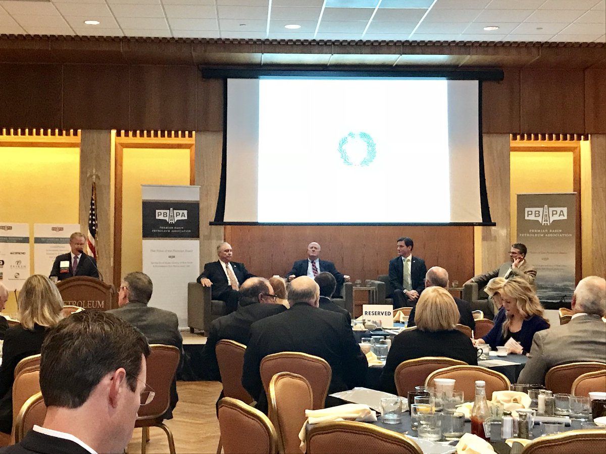 SweetwaterTXedc's tweet photo. #PBPA #TexasLegislative Panel w/ #SenatorKelSeliger, Rep #DrewDarby, #SenatorCharlesPerry, &amp; Rep #BrooksLandgraf #oilandgas #energy #ecodev https://t.co/3Im93XM8No