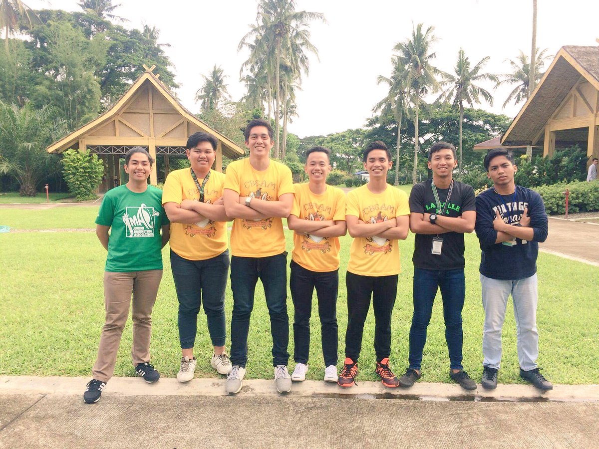 PatrickBello13's tweet photo. Nagsama sama na ang mga anak ng Inay. โค๏ธ
#Recollection2017 https://t.co/OS4mwQU8lI
