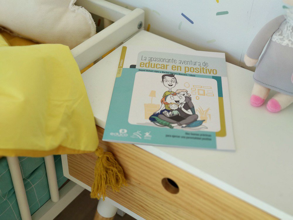 Sabes cómo la Educar en Positivo? Aquí te lo cuento de la mano de @educo_ONG eltallerdelascosasbonitas.com/educar-en-posi…