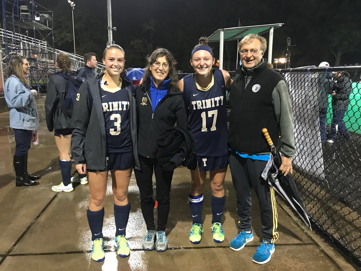 WestyAthl44's tweet photo. Kendall Brown ’17, left, shared this photo of her with Nancy Urner-Berry, Kelcie Finn ’14 and Scott Berry. #GritGrace #MartletsFlyTogether https://t.co/9HcspTEZh1