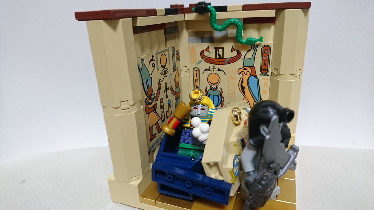 マック シュンカナ えんげきdamon 21 116 レゴ的な作品 Simハウス1010その54 Sim House10 10 No 32 壁画の部屋 諸問題をクリアし自分を納得させ完成 前回が詰め込み過ぎたので今回はかなりシンプルだが工夫度は高い 裏側にヘビとクモを配置 Sim