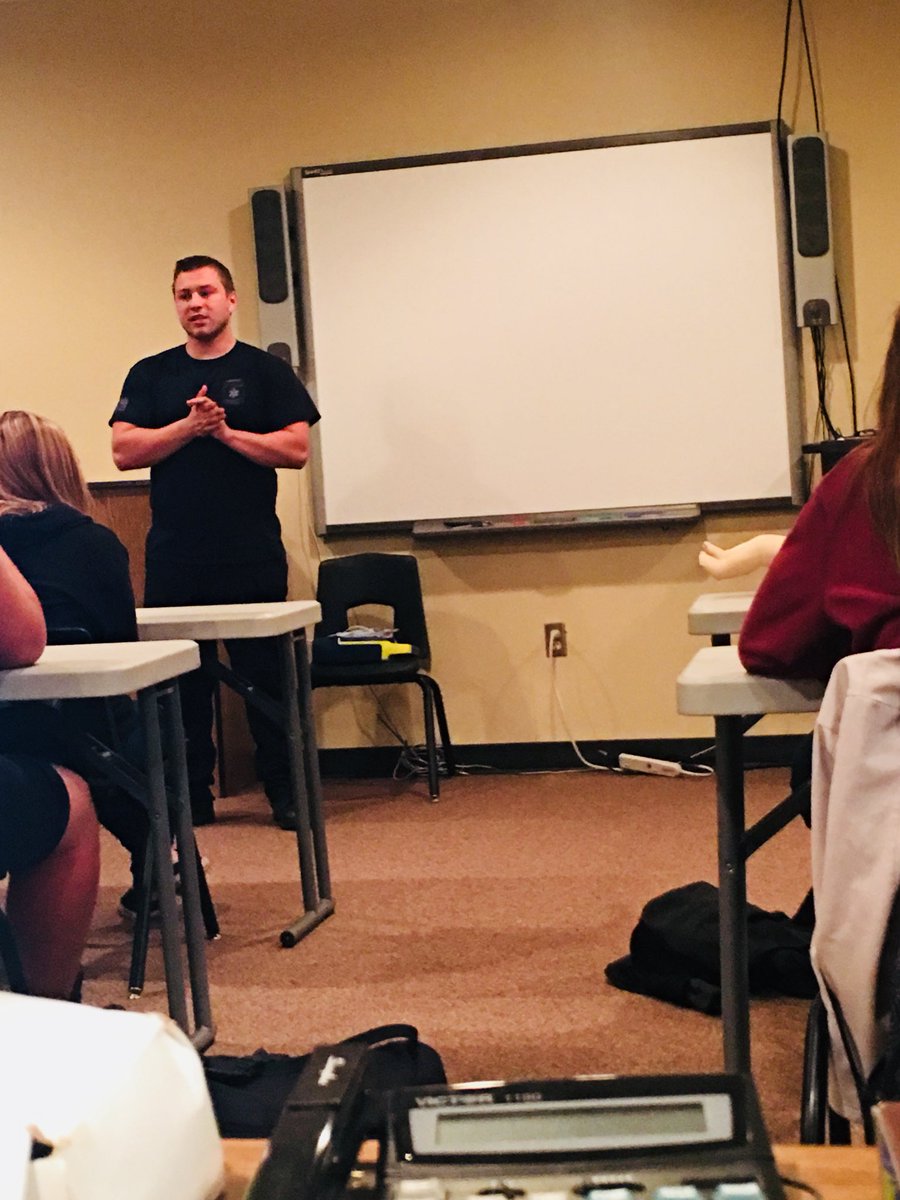 CoachPowell71's tweet photo. Big s/o to AHS alum Josh Edwards giving the AHS health classes the ins &amp; outs of CPR, being an EMT and fireman. https://t.co/7j94WoTdGO