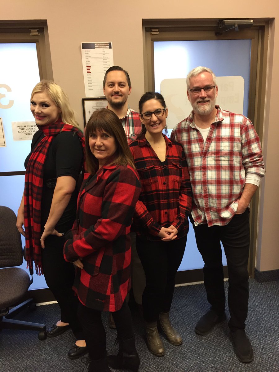 Piestoon's tweet photo. When you spend a lot of time with your colleagues....this happens! #partnersinemployment #goals #yxe #yxecareers https://t.co/KpRn7cThbl
