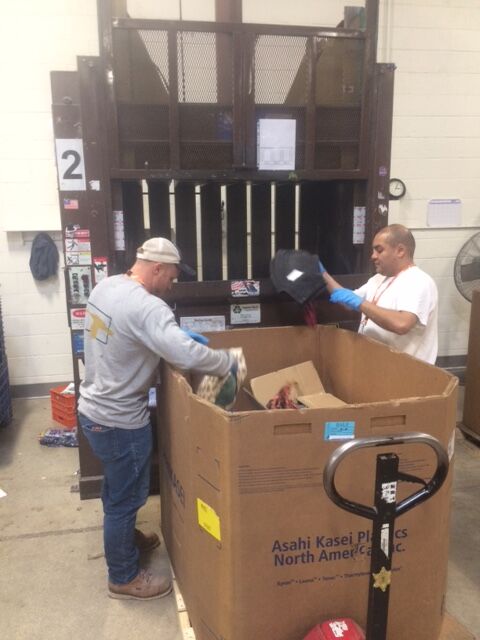 Hudsonville_IC's tweet image. While our facility was closed for the day, we headed to @MyHouseMinistry &amp;amp; @hollandrescue to volunteer! #RandomActsofIceCream