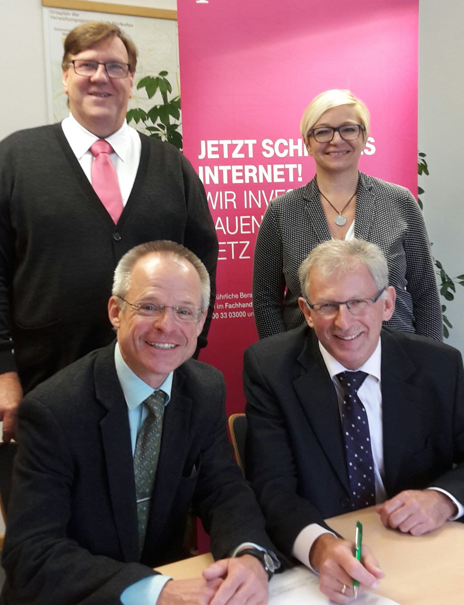 telekomnetz's tweet photo. Schnelles Internet für #Walpertskirchen: #Telekom erhält Zuschlag für Netz-Ausbau! Rund 100 HH profitieren nach dem Ausbau!^mj https://t.co/etAy6QJaqR