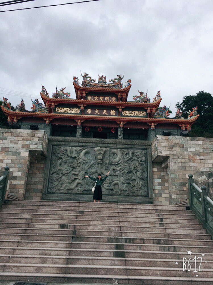 m00___96's tweet photo. 台湾２日目🇹🇼

九份と十分〜ご飯めっちゃおいしいし雨も降らんかった?し、なんかもうめっちゃめっちゃ楽しい！！！さいこう〜💗 https://t.co/DapQXZx2S6
