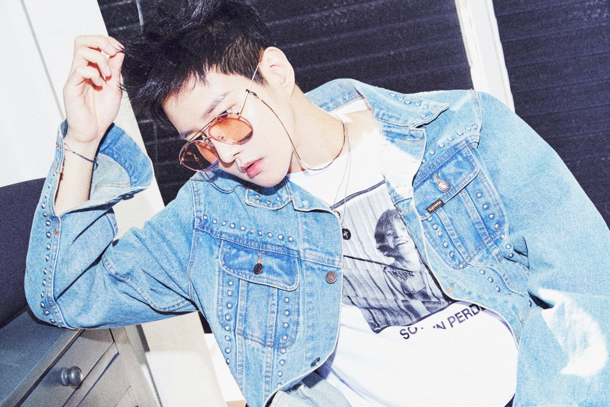 blockb_official's tweet photo. #171107_6PM #6th_Mini #블락비 #BlockB #비범 #BBOMB #COMEBACK #Official_Photo https://t.co/rtOETOW7lv