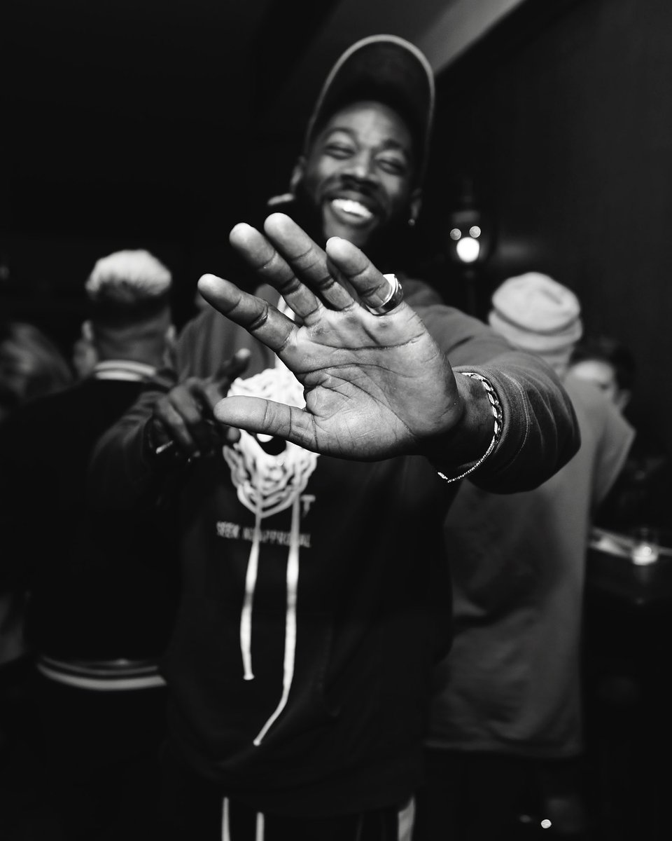 MrKingJD's tweet photo. #TwoTruthWednesdays went nuts last night โก๏ธ https://t.co/jM6HxQkVji
