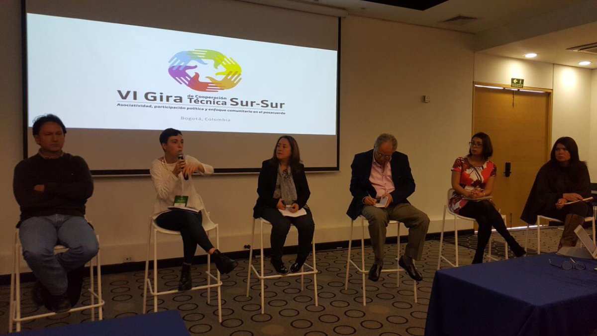 ARNColombia's tweet photo. #PanelComunitario
Propuestas sostenibles de posconflicto demandan trabajo de coconstrucción #ExperienciasParaElPosacuerdo https://t.co/OgX0MFiRKw
