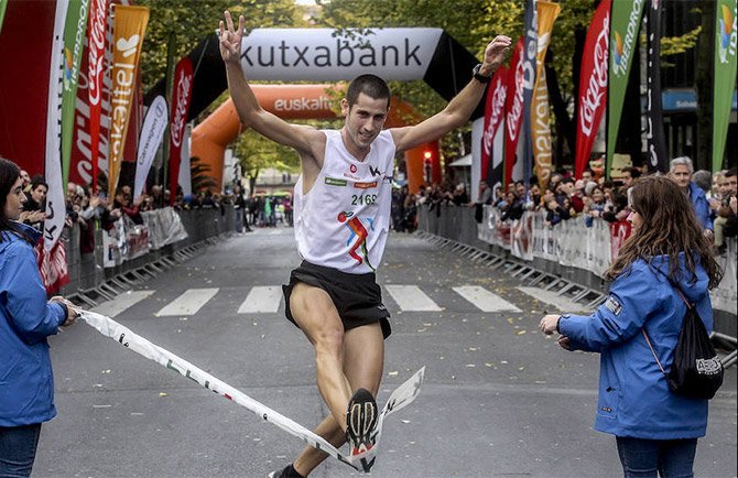popularrunner's tweet photo. Herri Krosa Bilbao 2017 https://t.co/yvKS1adsDb https://t.co/vnxGodjfBC