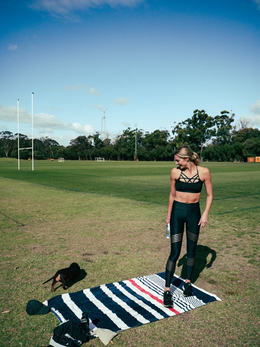 amanda_bisk's tweet photo. My latest YouTube vid is now live! If you love ab workouts, this one’s for you! :) Watch it here: https://t.co/nIyaRtszDN https://t.co/C5PgUFFp2T