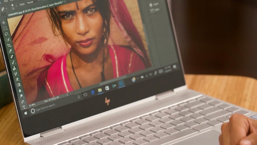 HP France tweet media