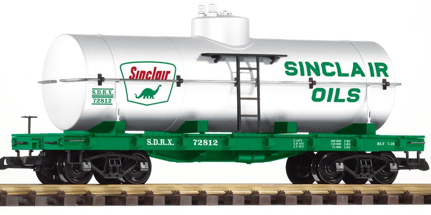 PIKOAmerica's tweet photo. A great looking 38748 Sinclair Oils #Tankcars will be in #Denver this weekend. Come see it in person at #RMHE! #pikoamerica #pikotrains https://t.co/OvxDMv6Cc8