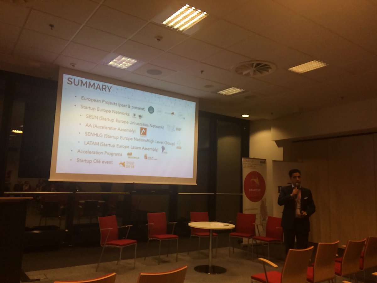 MPPrzybylski's tweet photo. @escorchado11 presenting @StartupOle at #CEEAS17 https://t.co/ZB4xTwcrT7