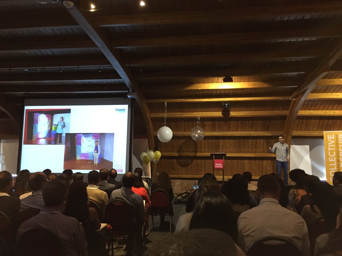 RileyENC's tweet image. Enseña x Ecuador invited fellows to share their innovations in Ted-style talks...which led to student talks. Powerful #teachforall10