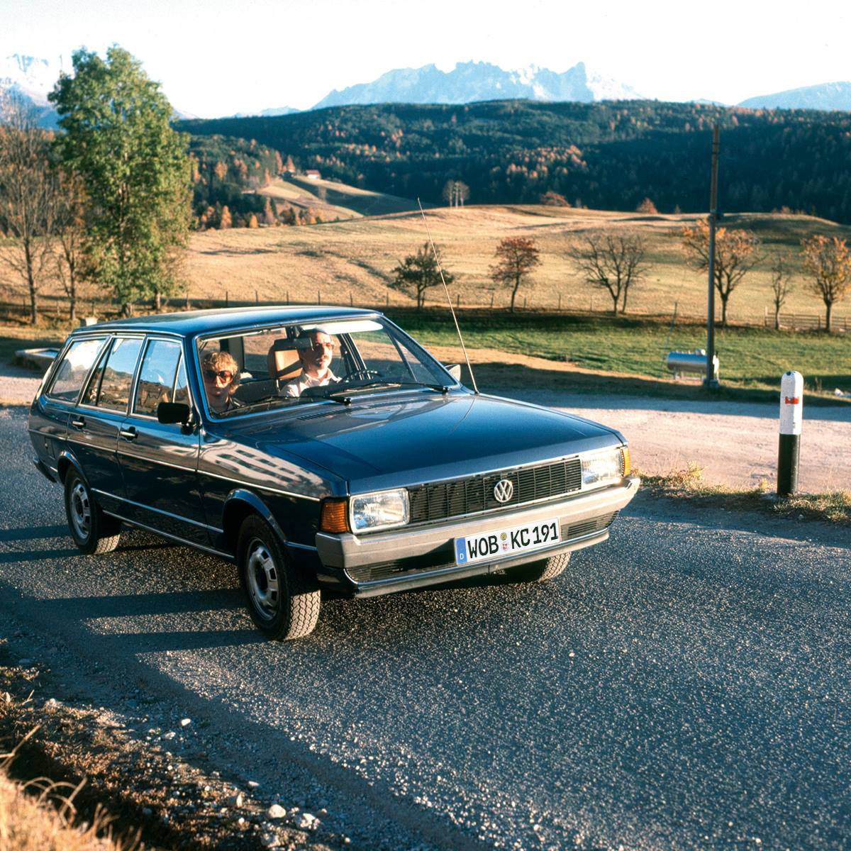 ExecutiveVW's tweet photo. Do you remember your first road trip? #tbt #roadtrip #vwpassat #volkswagen https://t.co/MCUz79VuMs