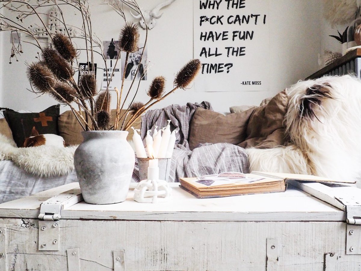 PhosLondon's tweet photo. Loving this blog from @kateyoungdesign #interiordesign #AutumnVibes #DesignBlog #AutumnInterior https://t.co/sY6AfWTC8U https://t.co/KNTaGunPdB