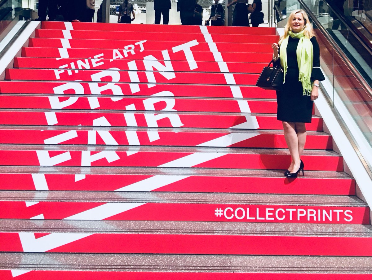 Collectrium's tweet image. Our Anne Dayton @TiaDayton at the VIP preview of @IFPDA. See how Collectrium can help galleries at #artfair. bit.ly/2y7F8Rd #ifpda