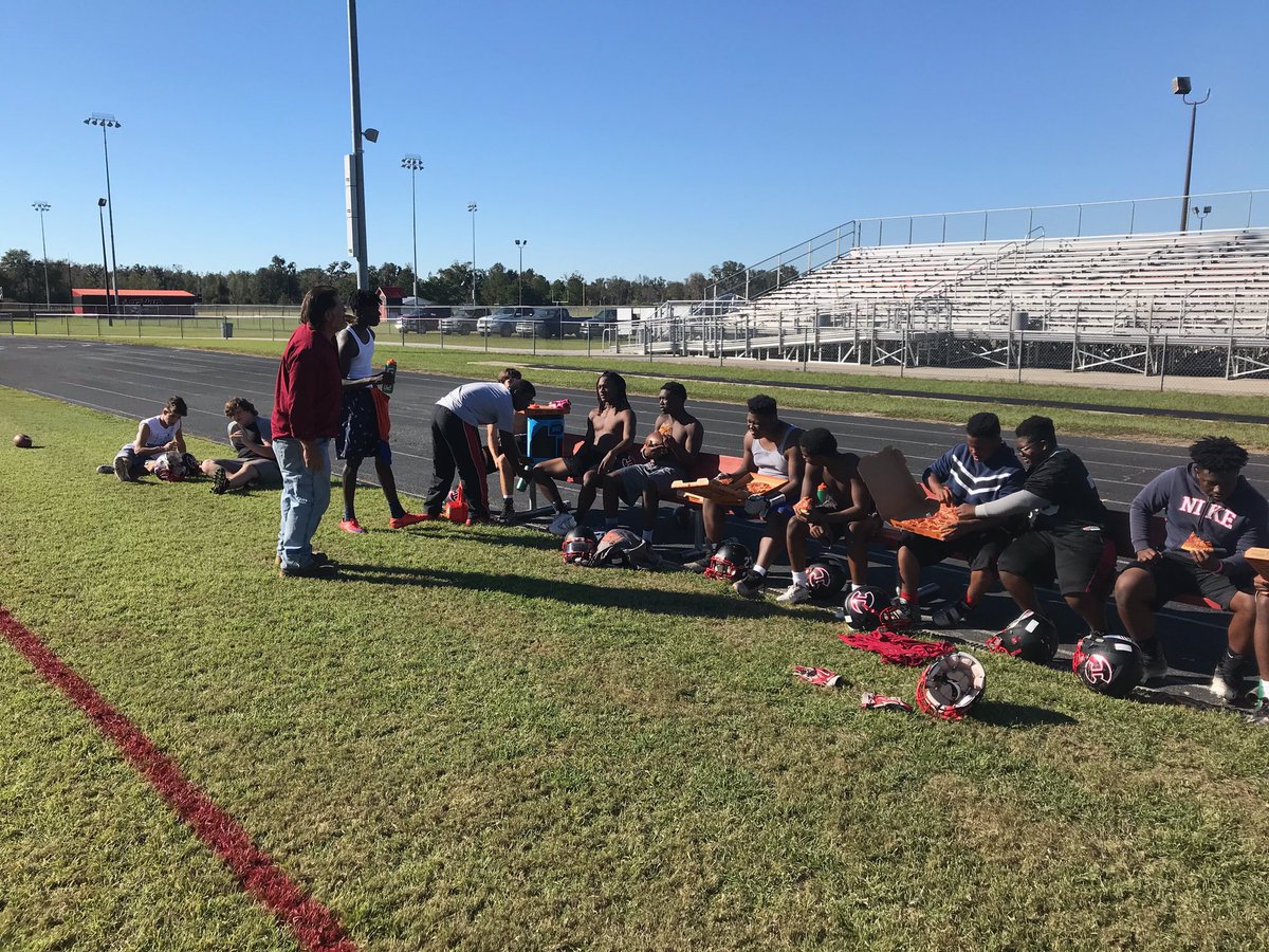 HamcoFootball's tweet photo. Pizza for the Trojans after walk thru. https://t.co/xAvYA23ssr