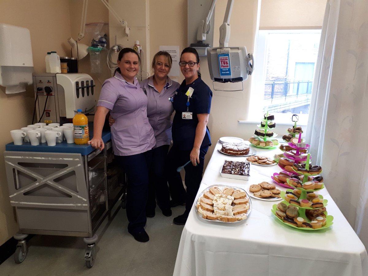 amandalkitson's tweet photo. Afternoon tea for the gentlemen!  #endpjparalysis on ward F5 @NMGH @PennineAcuteNHS. @simonjf63 @elaineinglesby positive patient feedback. https://t.co/CJaVcZMJzk
