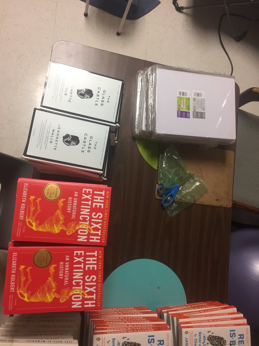 LynetteVarrassi's tweet photo. AP English teacher happy happy day! @NMSI orders=deliverered! Can’t wait to dive into these @NFHS_Rangers #aplang! #WeAreNaaman #ReadersAreLeaders #onelink #collegeready #ChooseGarlandISD #GetToKnowGISD #NMSIwin https://t.co/t3R4hxNKS3