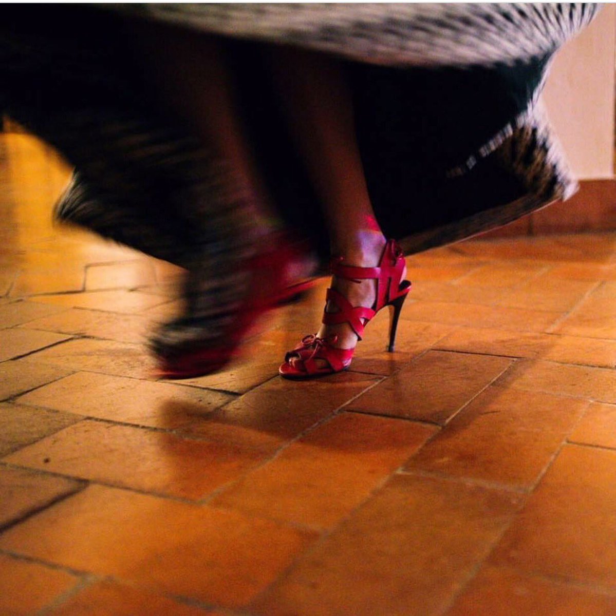 Esta va para <a href="/operaoviedo/">Ópera de Oviedo</a> #elisirOVD la loca de la boda!!