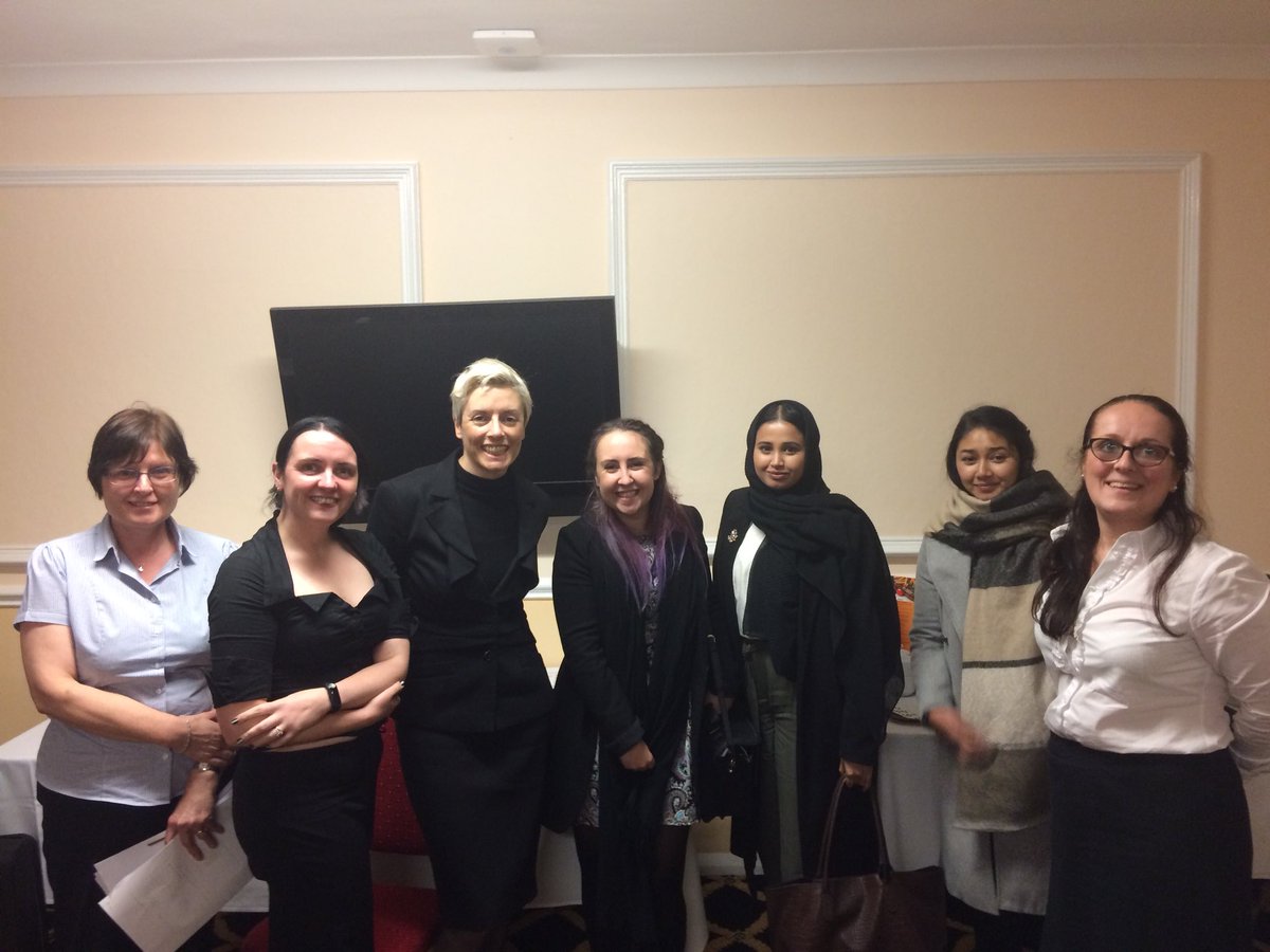ManchesterCILEx's tweet photo. Thank you to Caroline Wood of @psqbar for providing excellent training on Expert Evidence #cilex #training #cpd #cilexbranch #manchester https://t.co/qAN6qOycLg