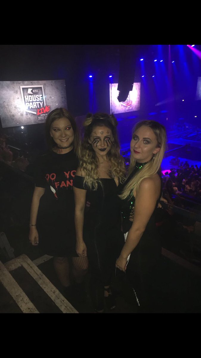 JadeWalker11's tweet photo. #kissjusticeleague #KISSHousePartyLive https://t.co/LcyUnPnlTC