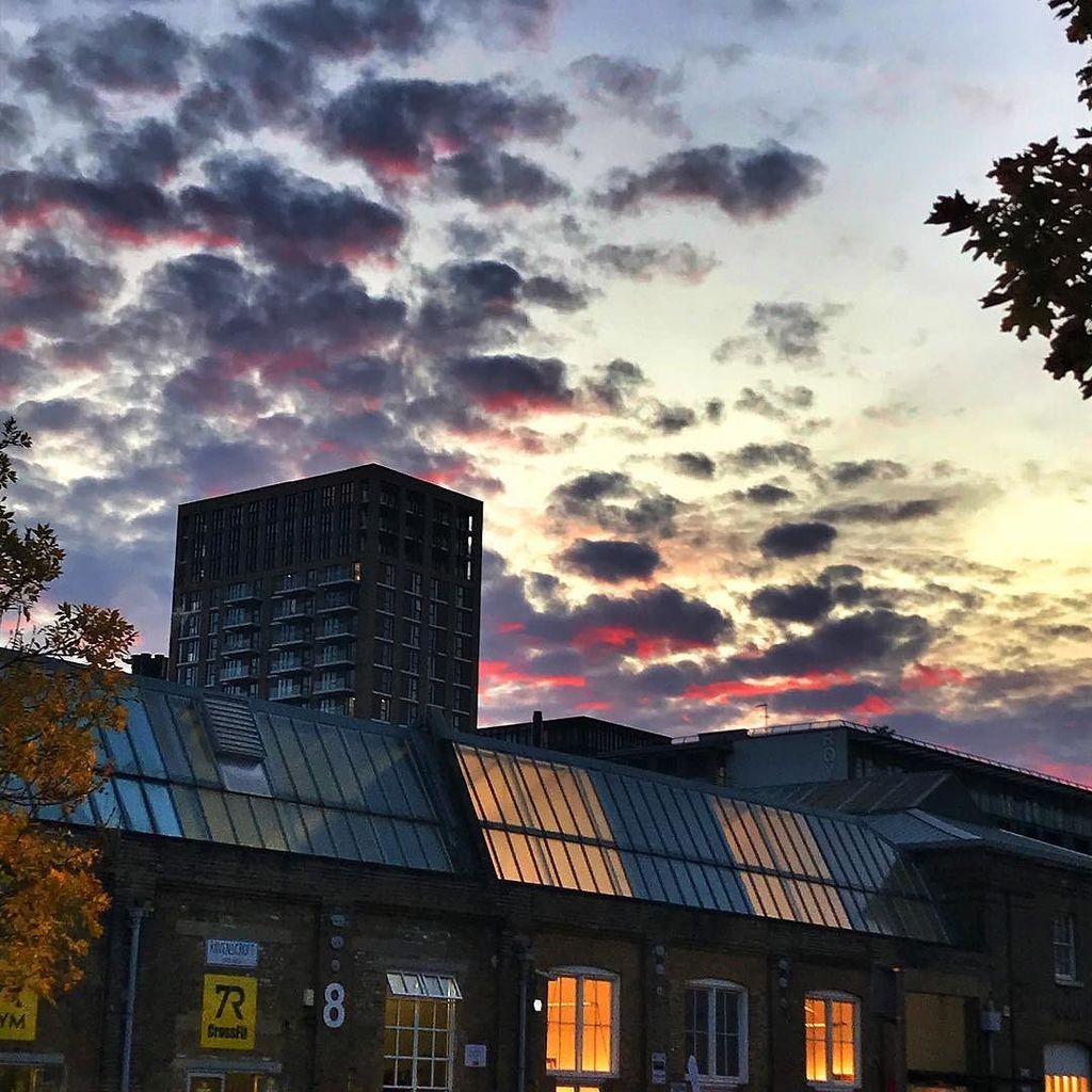 When the sky gets into a Halloween mood! #happyhalloween 👻 🎃 👻 🎃
.
.
.
.
.
.
.
#IG_femmepower #welivetoexplore #we… ift.tt/2hbHJzc